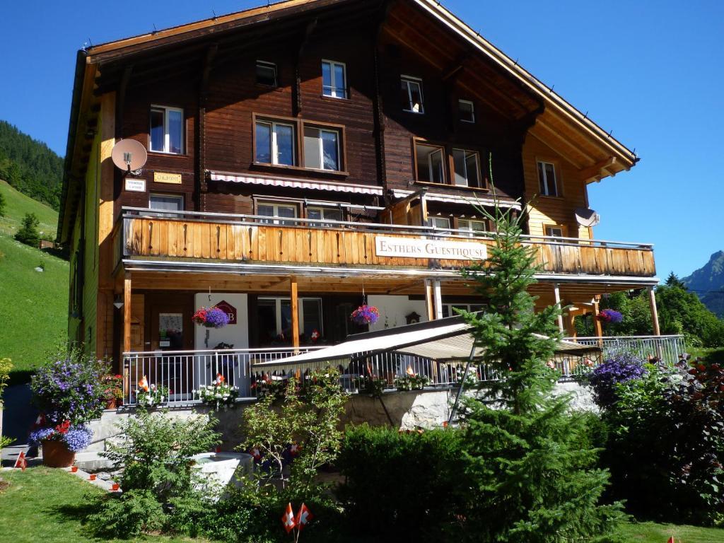 Esthers Guesthouse Gimmelwald Exterior photo