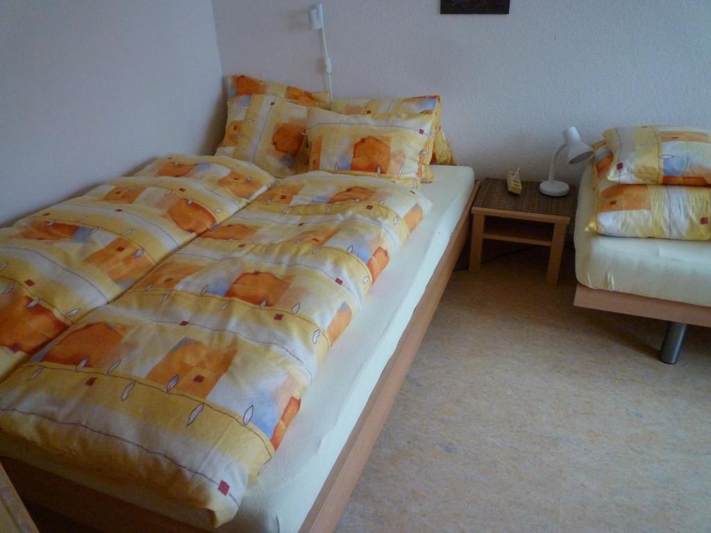 Esthers Guesthouse Gimmelwald Room photo